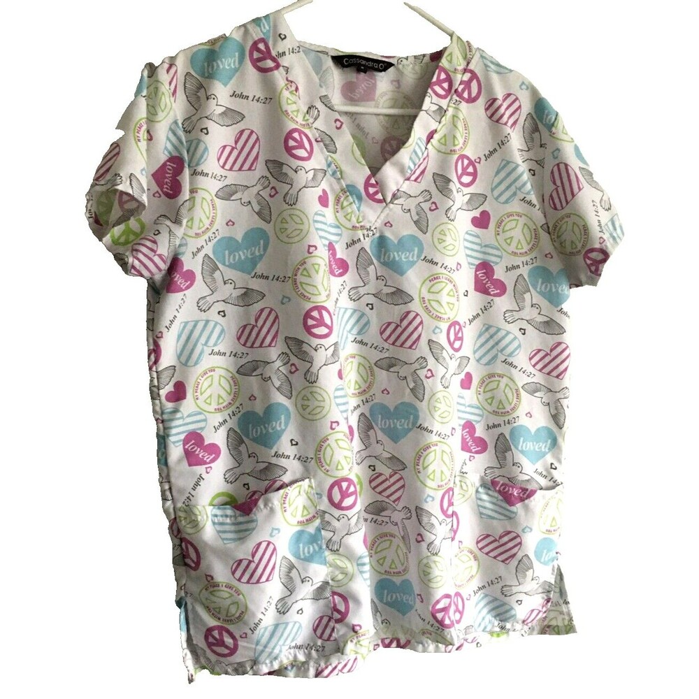 Cassandra O White Multi-Color Short Sleeve V-Neck Scrub Top Women's Size Medium